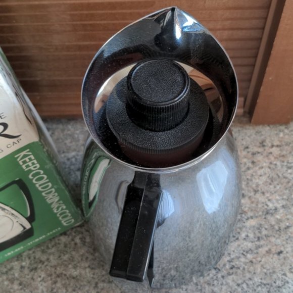 Vintage Riviera Insulated Chrome Pitcher 1 Quart Never Used Original Box - Picture 11 of 14